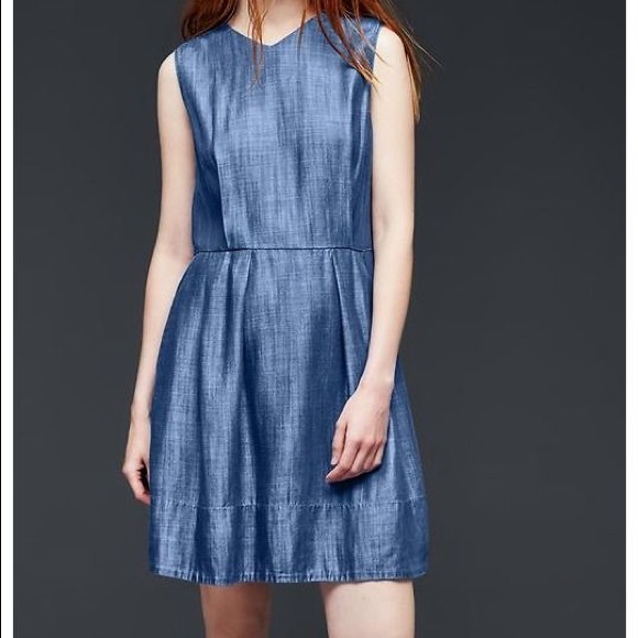 Gap Chambray Sleeveless V-Neck A-Line Denim Dress - Picture 5 of 15